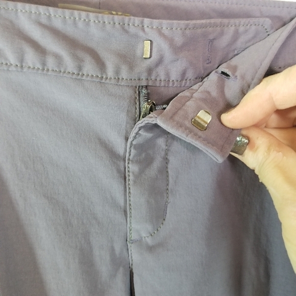 Athleta Commuter capri hiking trail plum purple cropped pants - Picture 4 of 10